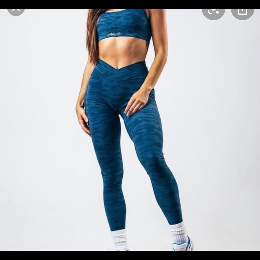 Alphalete Surface Power Blue Camo Leggings